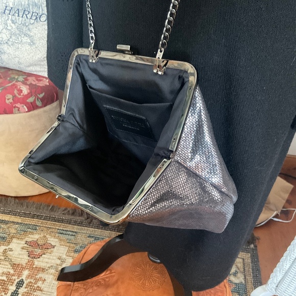 Victoria Napoli made in Italy leather crossbody purse - Picture 4 of 15